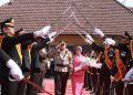 Kedatangan Kapolres Jombang AKBP Ardi Kurniawan Disambut Pedang Pora