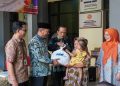 Bentuk Kepedulian Sosial, PT PAL Salurkan Bantuan Sembako kepada Warga Surabaya