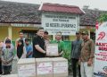 Mengajar di Pelosok, Guru Ini Mendapat Bantuan dari Kapolres Jombang Bersama Warga