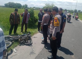 Pemuda Naik Motor Tanpa Pelat Tabrak Dua Petani di Megaluh Jombang, Satu Tewas