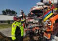 Truk Ekspedisi Hantam Dump Truk di Tol Jombang-Mojokerto, Sopir dan Kernet Tewas