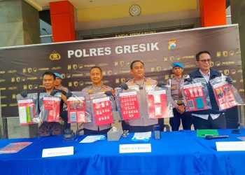 Polres Gresik Ungkap Jaringan Narkoba Madura-Gresik, Sita Sabu 209 Gram dan Amankan Dua Tersangka