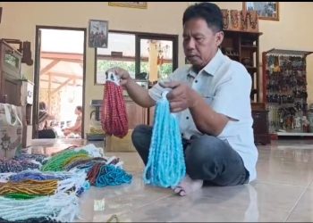Dampak Dolar Menguat, Perajin Manik-Manik Kaca di Jombang Kebanjiran Pesanan dari Luar Negeri