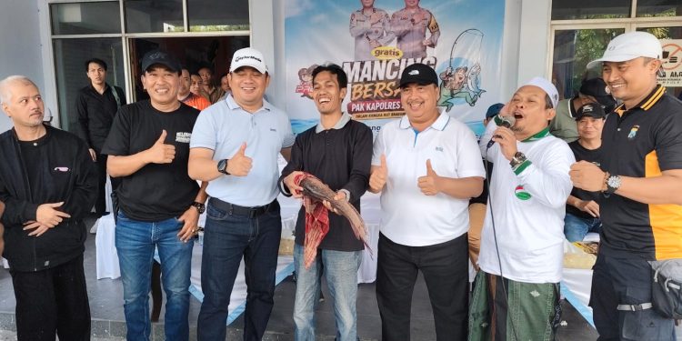 Mancing Massal 1 Ton Lele Gratis, Polres Jombang Hidupkan Kembali Ikon Wisata Daerah