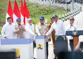 Dipusatkan di Sampang, Prabowo Resmikan 1.151 Km Ruas Jalan Daerah se-Indonesia