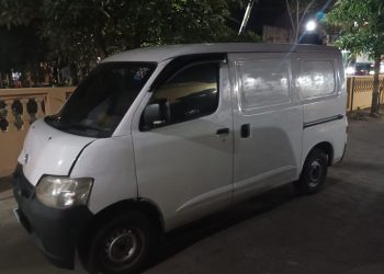 Mobil Grand Max Tabrak Motor di Ngoro Jombang, Pengendara Lansia Dilarikan ke Rumah Sakit